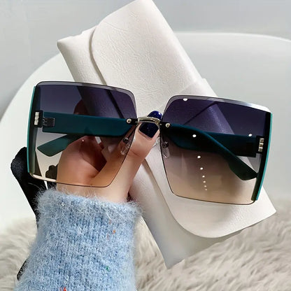 Noir Square Sunglasses